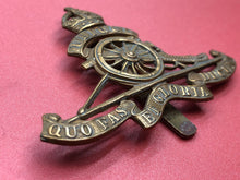 Load image into Gallery viewer, Original WW1/WW2 British Army Royal Artillery Cap Badge
