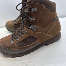 Load image into Gallery viewer, British Army Surplus Brown Leather Combat Boots - Iturri - Size UK 8 L - The Militaria Shop
