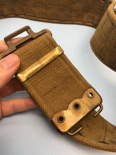 Charger l&#39;image dans la galerie, Original British Army 37 Pattern Webbing Belt - Size Normal 36&quot; Waist - WW2 Patt
