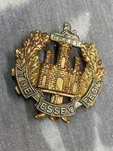 Load image into Gallery viewer, Original British Army WW1 / WW2 The Essex Regiment Cap Badge
