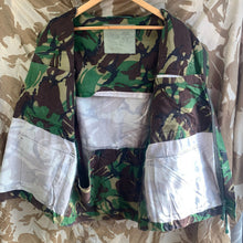 Charger l&#39;image dans la galerie, Genuine British Army Smock Combat Jungle DPM Camouflage - Size 170/104
