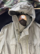Charger l&#39;image dans la galerie, Genuine German Army Cold Weather Parka - 50&quot; Chest - The Militaria Shop

