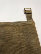 Charger l&#39;image dans la galerie, WW2 British Army 37 Pattern Webbing Water Bottle Carrier Harness - 1943 Dated
