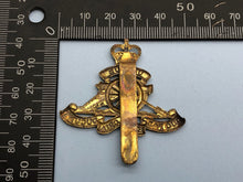 Load image into Gallery viewer, Genuine British Army Royal Artillery Cap Badge - Queen&#39;s Crown
