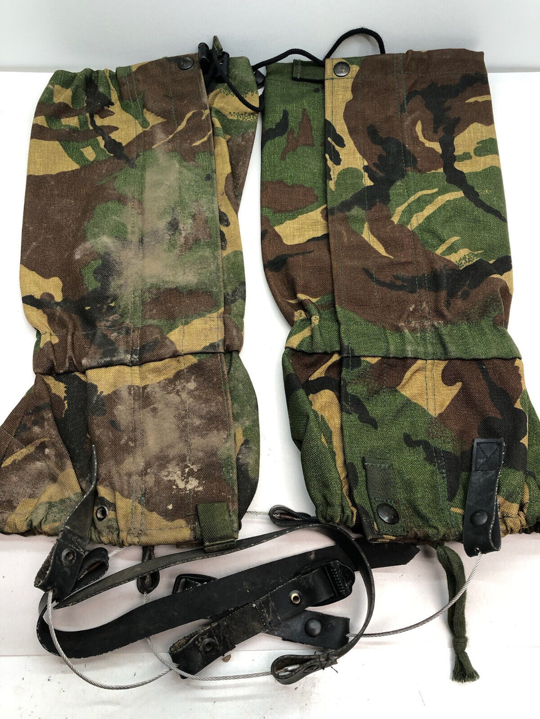 Genuine British Army DPM Camouflaged Gaiters - Size Standard