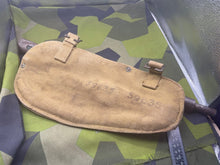 Load image into Gallery viewer, Original WW2 British Army Helve, Handle &amp; Carrier all Dated 1944 - The Militaria Shop
