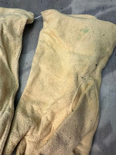 Load image into Gallery viewer, Original RAF Royal Air Force Chamois Inner Flying Gloves - WW2 Pattern
