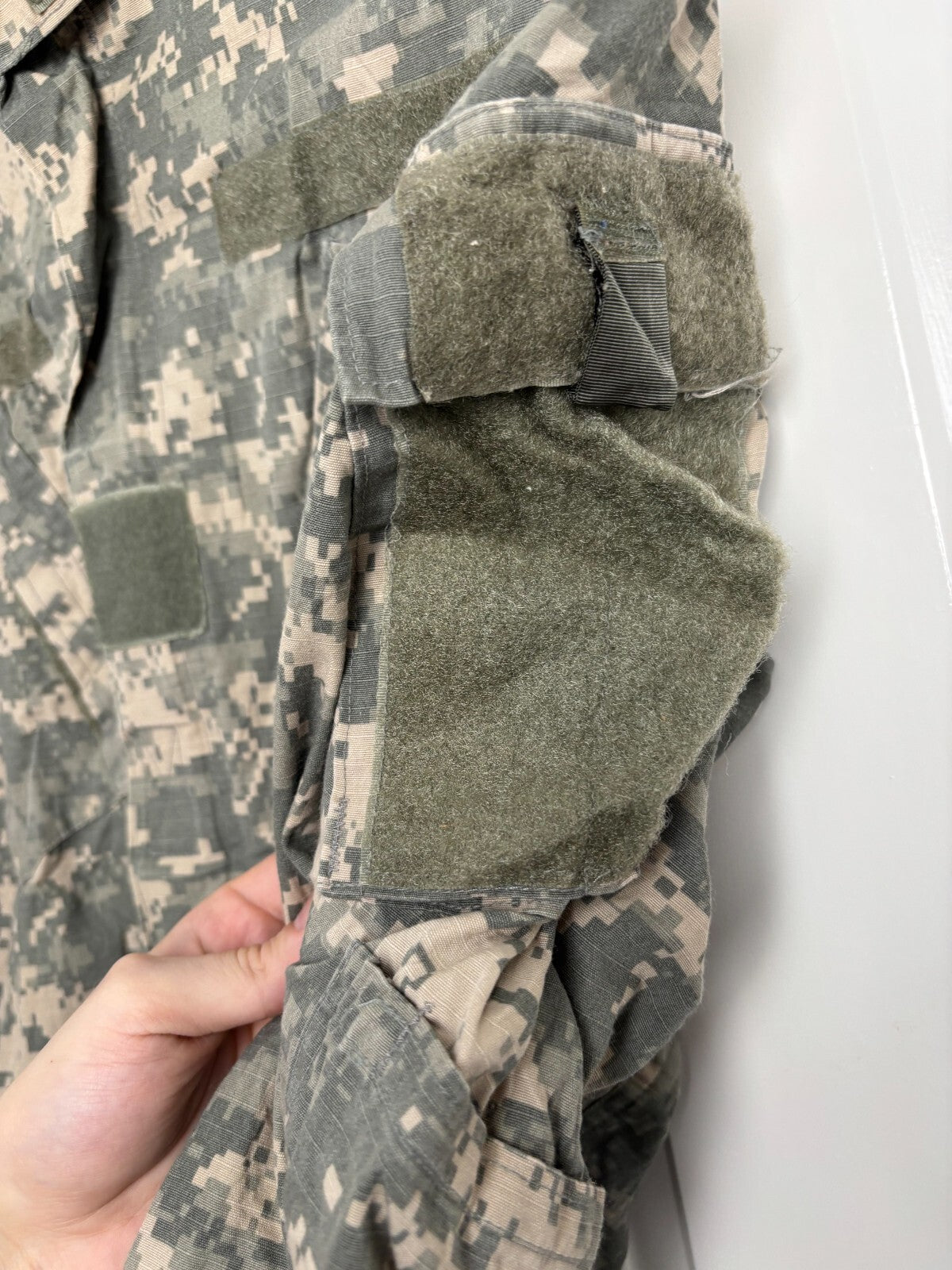 Surplus US Army ACU Combat Uniform Jacket-Small Short - The Militaria Shop