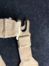 Charger l&#39;image dans la galerie, Original WW2 British Army 37 Pattern Khaki L-Straps Webbing - Wartime Dated
