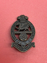 Charger l&#39;image dans la galerie, Genuine British Army The Princess of Wales&#39;s Royal Regiment Cap Badge
