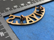 Load image into Gallery viewer, Original WW2 British Army Loyal North Lancashire Brass Shoulder Title
