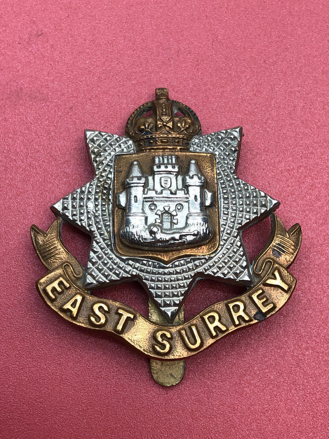 Original WW2 British Army Easy Surrey Regiment Cap Badge