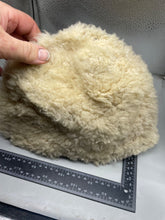 Lade das Bild in den Galerie-Viewer, Image #4
