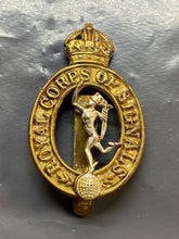 Lade das Bild in den Galerie-Viewer, Original WW2 British Army Royal Corps of Signals Cap Badge
