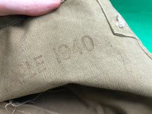 Lade das Bild in den Galerie-Viewer, Original WW2 British Army / Home Front / Civil Defence Gas Mask Bag 1941
