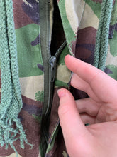 Charger l&#39;image dans la galerie, Genuine British Army DPM Camouflaged Combat Trousers Lightweight - Size 85/80/96
