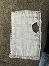 Load image into Gallery viewer, Original WW2 British Army Soldiers Greatcoat 1940 Pattern - 43&quot; Chest
