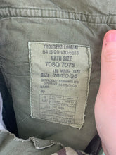 Charger l&#39;image dans la galerie, Genuine British Army DPM Combat Trousers - Size 76/80/96
