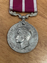 Lade das Bild in den Galerie-Viewer, Image #4
