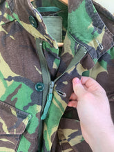 Lade das Bild in den Galerie-Viewer, Genuine British Army Smock Combat Jungle DPM Camouflage - Size 170/96
