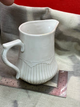 Load image into Gallery viewer, Original Vintage Crested China Ware Cup - Isle of Wight
