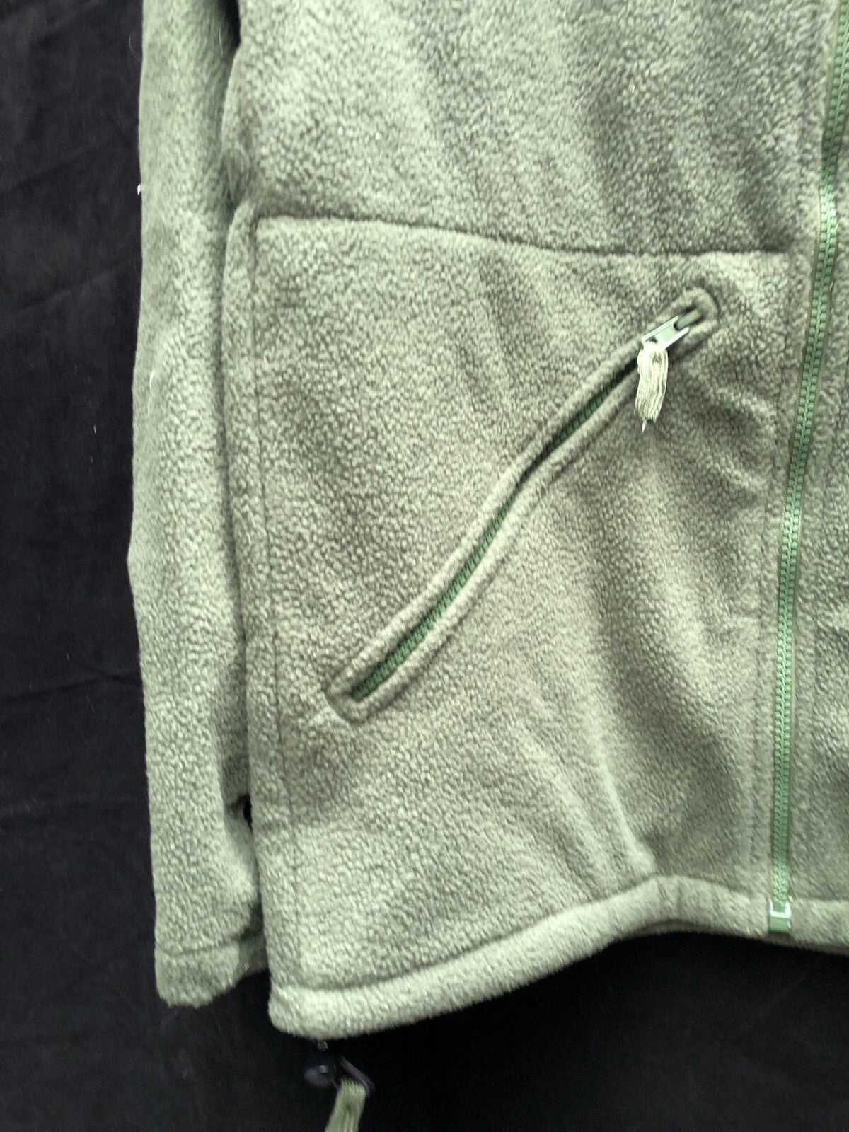 Vintage British Army Green Thermal Liner - Size 160/88 - The Militaria Shop