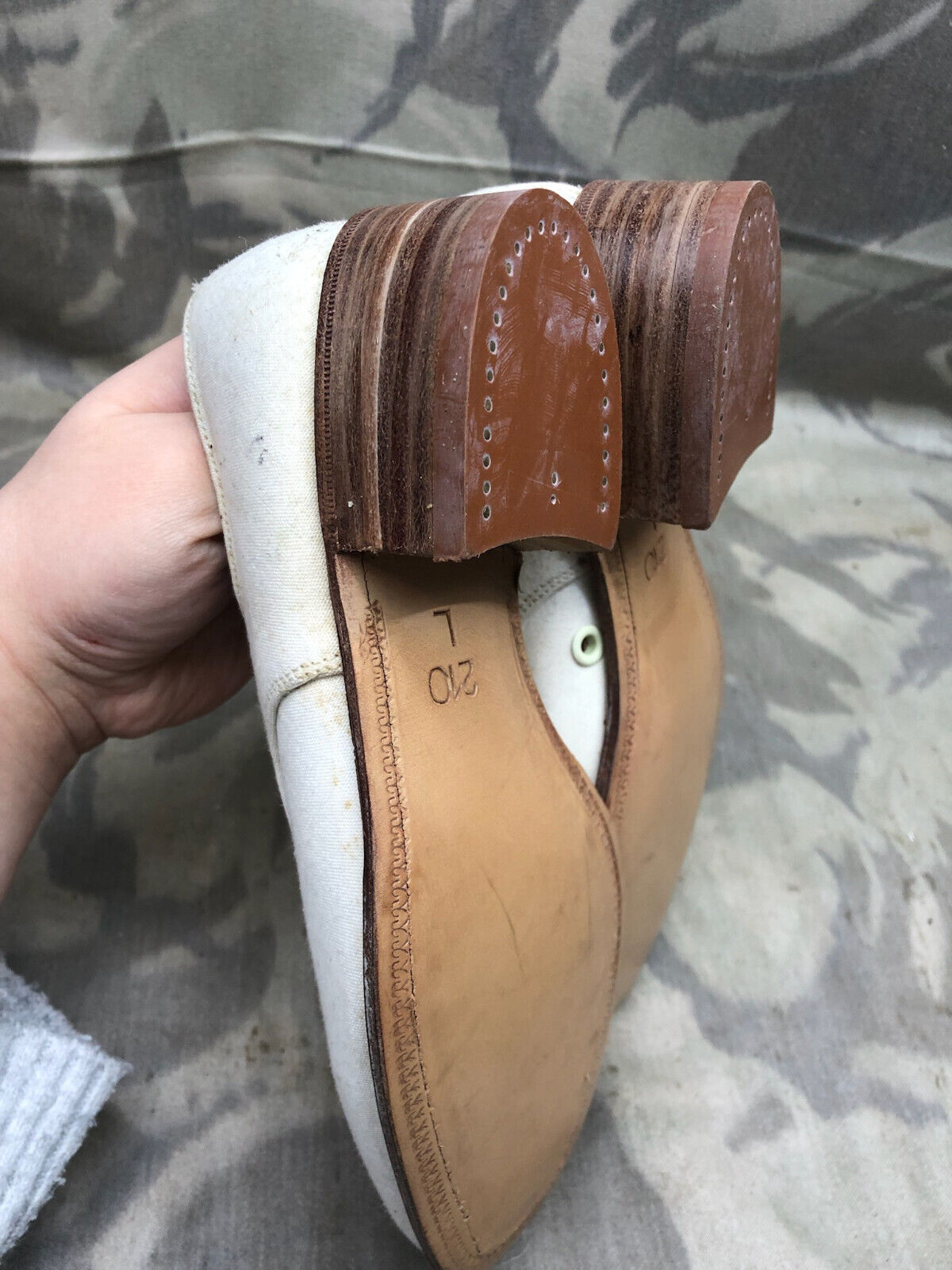 Genuine British Army Women's White Summer Shoes - WW2 Pattern - Size UK 2 L - The Militaria Shop