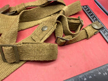 Charger l&#39;image dans la galerie, Original Post WW2 German Army Tropical Y-Straps in Great Condition
