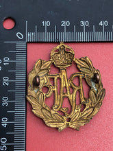 Load image into Gallery viewer, Original WW2 British Royal Air Force RAF Cap Badge
