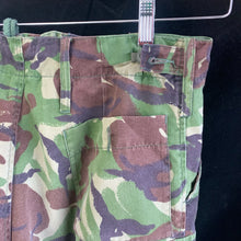 Lade das Bild in den Galerie-Viewer, Originale leichte DPM-Kampfhose im Camouflage-Stil der britischen Armee, Größe 85/80/96 
