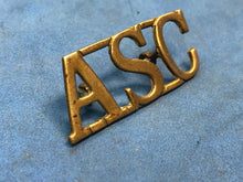 Load image into Gallery viewer, Original WW1 Brass British Army Shoulder Title ASC Army Service Corps
