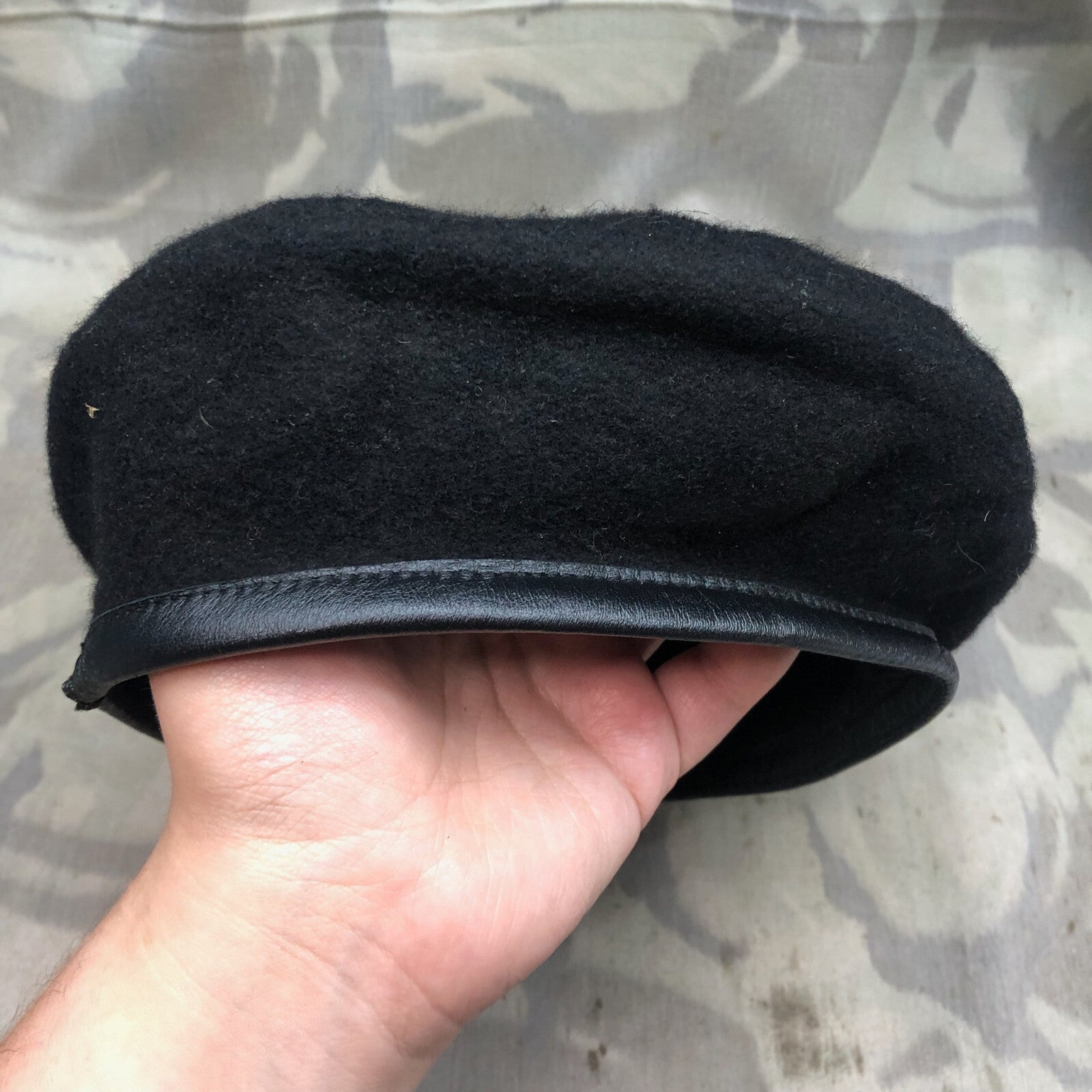 Genuine British Army Forces Beret - RTR Royal Tank Regiment - Size 55 - The Militaria Shop