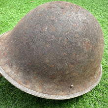 Lade das Bild in den Galerie-Viewer, Genuine British Army Mk4 Combat Turtle Helmet &amp; Liner - Untouched Original
