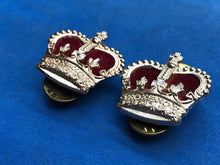 Charger l&#39;image dans la galerie, Genuine British Army Officers Rank Pip Crowns - Queen&#39;s Crown
