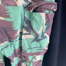 Charger l&#39;image dans la galerie, Genuine British Army DPM Combat Trousers - Size 76/80/96
