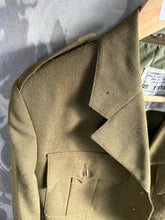 Load image into Gallery viewer, Genuine British Army No2 FAD Dress Uniform Jacket 1980 Pattern - Size 176/100/84
