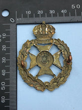 Load image into Gallery viewer, Genuine British Army Bermuda Rifles Cap Badge
