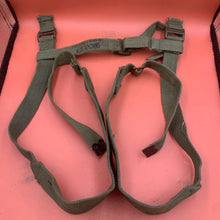 Charger l&#39;image dans la galerie, Original WW2 Dated British Army 44 Pattern Shoulder Strap Complete Set
