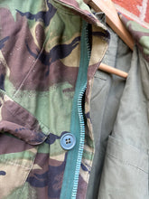 Charger l&#39;image dans la galerie, Original British Army 1968 Pattern Combat Smock Jacket - Size 2 - 40&quot; Chest
