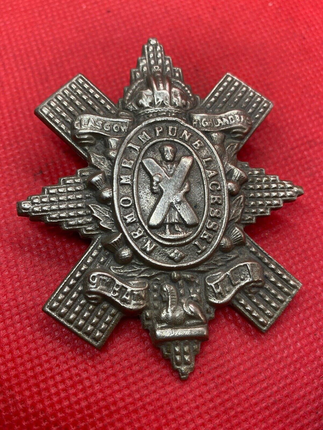 WW1 British Army 9th Battalion Highland Light Infantry Regiment Cast Cap Badge