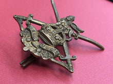 Charger l&#39;image dans la galerie, Original WW2 British Army General Service Corps Cap Badge
