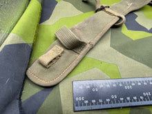 Load image into Gallery viewer, Original WW2 US Army Pick Mattox Canvas Cover - The Militaria Shop
