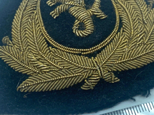 Charger l&#39;image dans la galerie, Original British &amp; Commonwealth Shipping Company Petty Officer&#39;s Cap Badge
