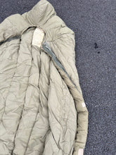 Load image into Gallery viewer, Original US Army Korea/Vietnam Era Sleeping Bag Mountain M1949 OD- Size Regular
