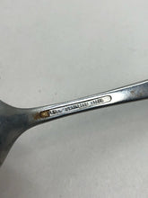 Charger l&#39;image dans la galerie, Original British Army Officers Mess Spoon - Vietnam War - 1965 Dated
