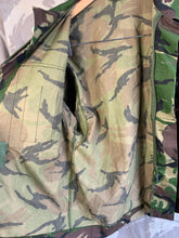 Charger l&#39;image dans la galerie, Genuine British Army DPM Lightweight Combat Jacket - Size 160/96
