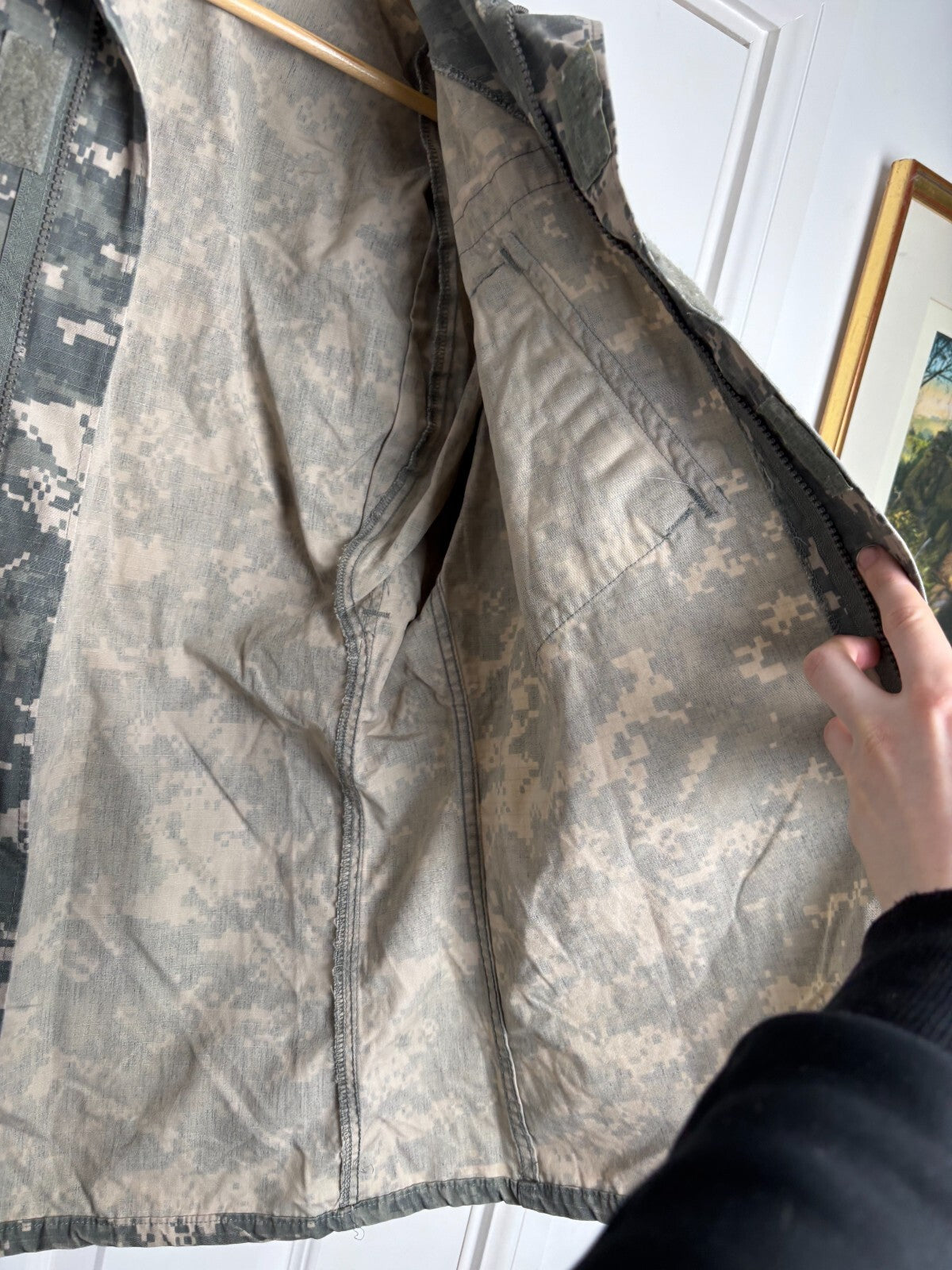 Surplus US Army ACU Combat Uniform Jacket-Medium Regular - The Militaria Shop