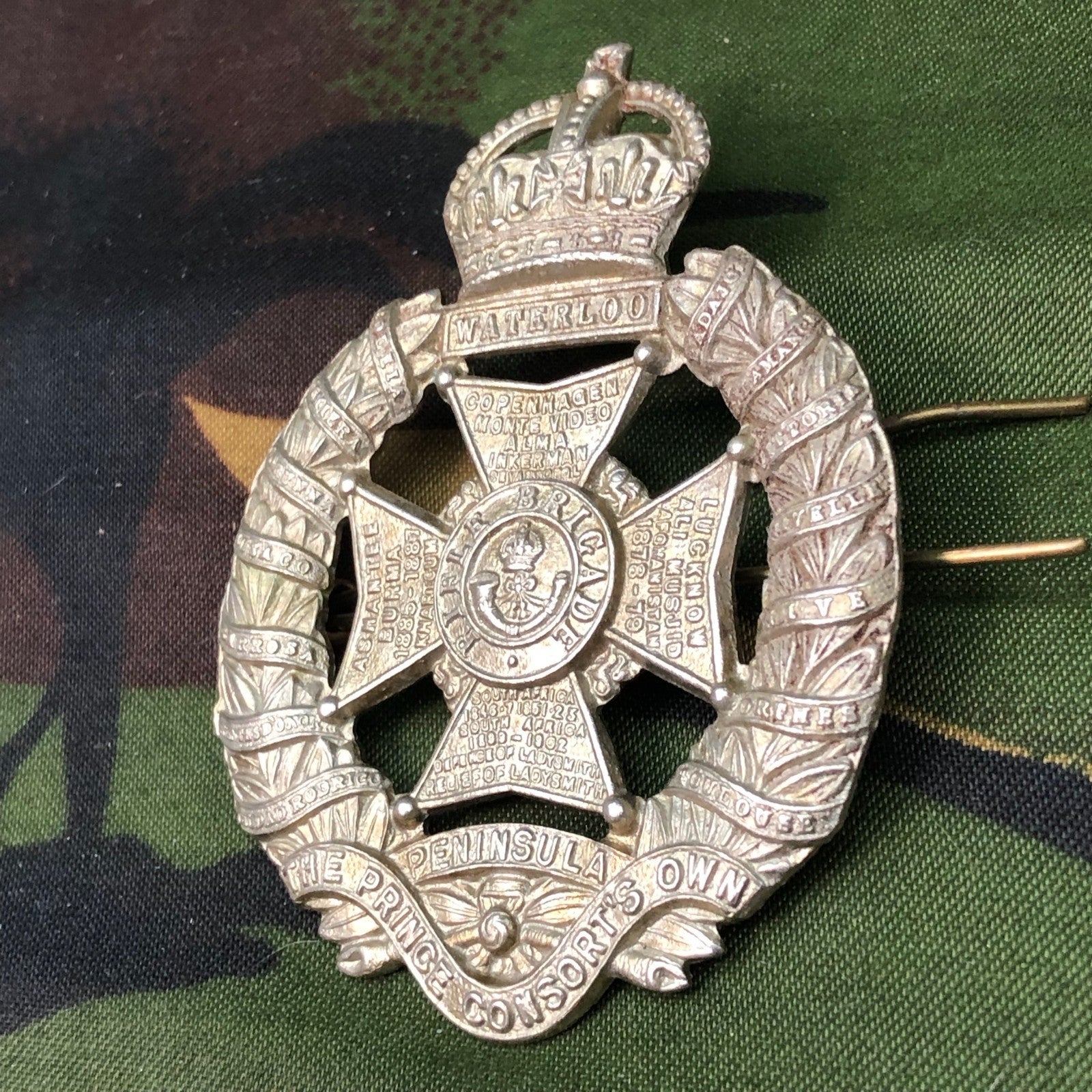 Original WW2 British Cap Badge - Rifle Brigade (The Prince Consort's Own) - The Militaria Shop