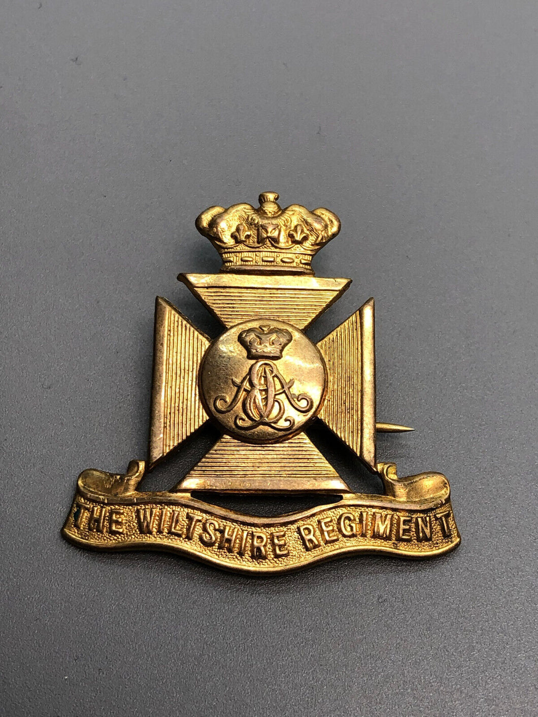 Original British Army WW2 The Wiltshire Regiment Cap Badge - Sweetheart Brooched