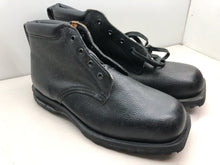 Charger l&#39;image dans la galerie, Genuine British Army Black Leather Combat Boots 1992 Size 9M
